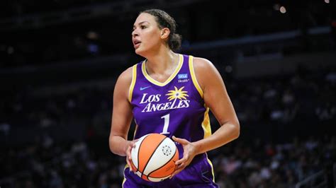 Liz Cambage racial slur allegations, explained: Australia player。